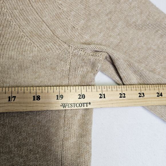 JCrew Cashmere Wool Sweater Women M Leather Elbow Patch V-Neck Quiet Luxury FLAW - Picture 12 of 13